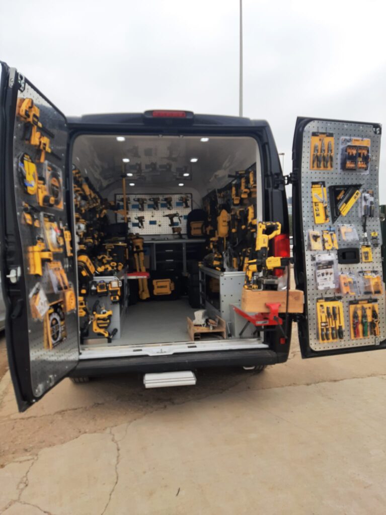 visita del furgón de DeWalt