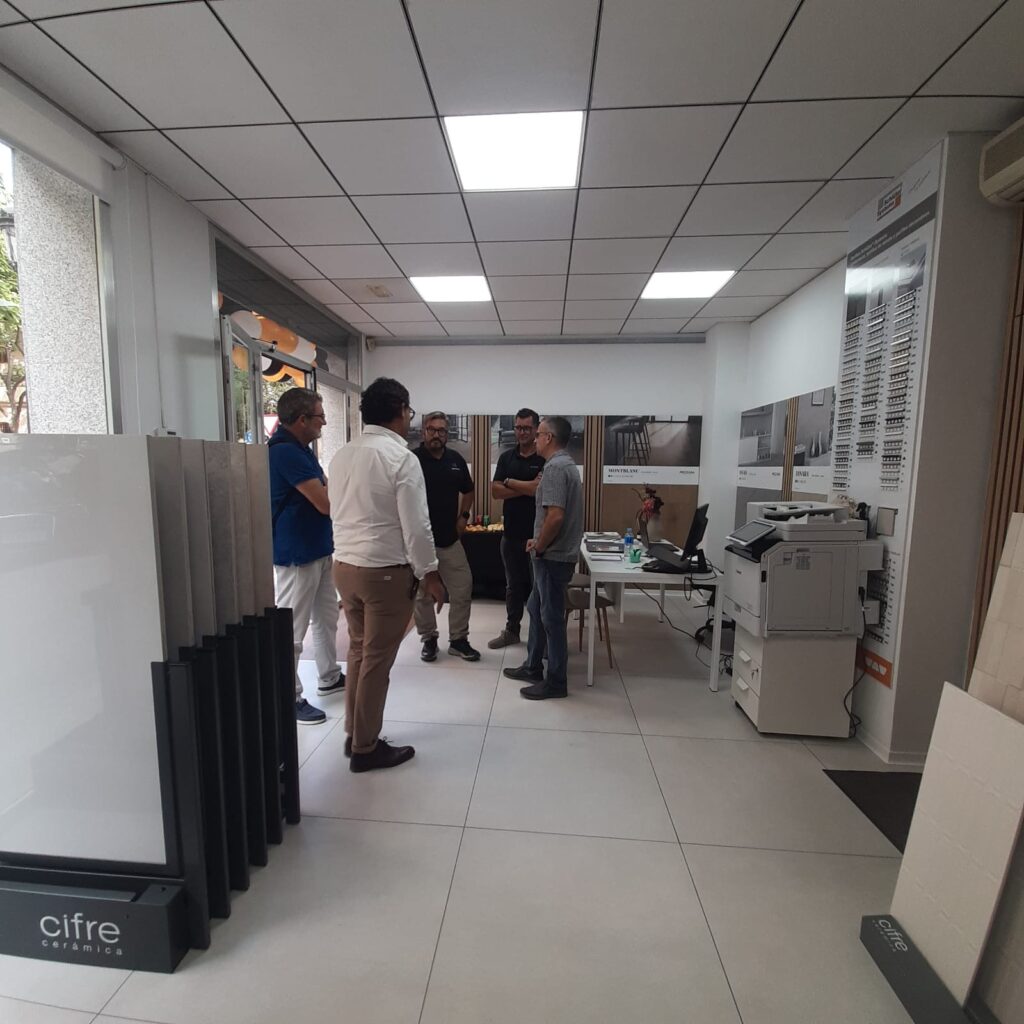 inaguración showroom